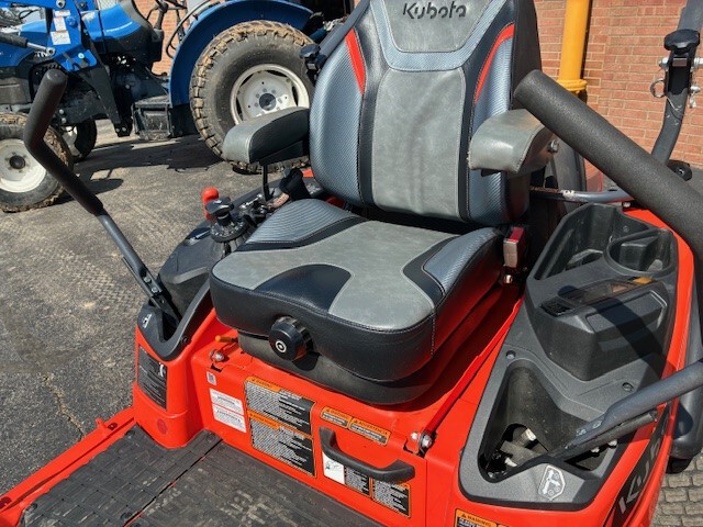 Used 2024 Kubota ZD1211 Zero Turn Mowers at Koenig Equipment in Greensburg, IN - PhotoXL10