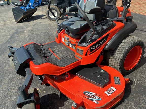 Used 2024 Kubota ZD1211 Zero Turn Mowers at Koenig Equipment in Greensburg, IN - Photo2