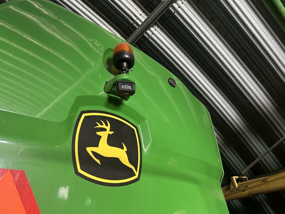 Used 2016 John Deere S690 Combines at Horizon Ag & Turf in Edmonton West, AB - Photo3