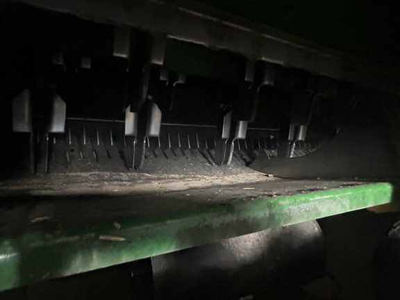 Used 2016 John Deere S690 Combines at Horizon Ag & Turf in Edmonton West, AB - Photo14