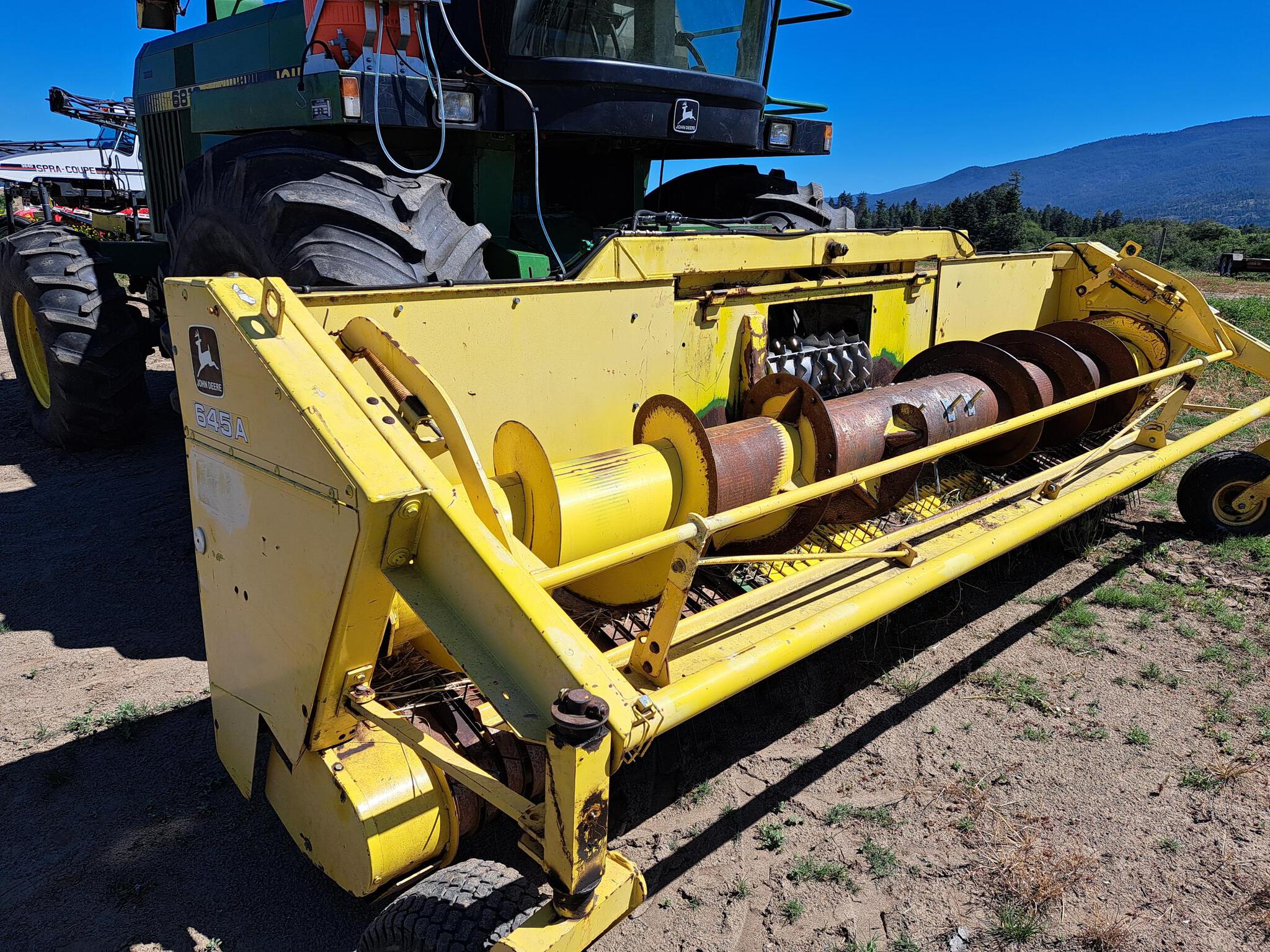 1993 John Deere 6810 Image 2