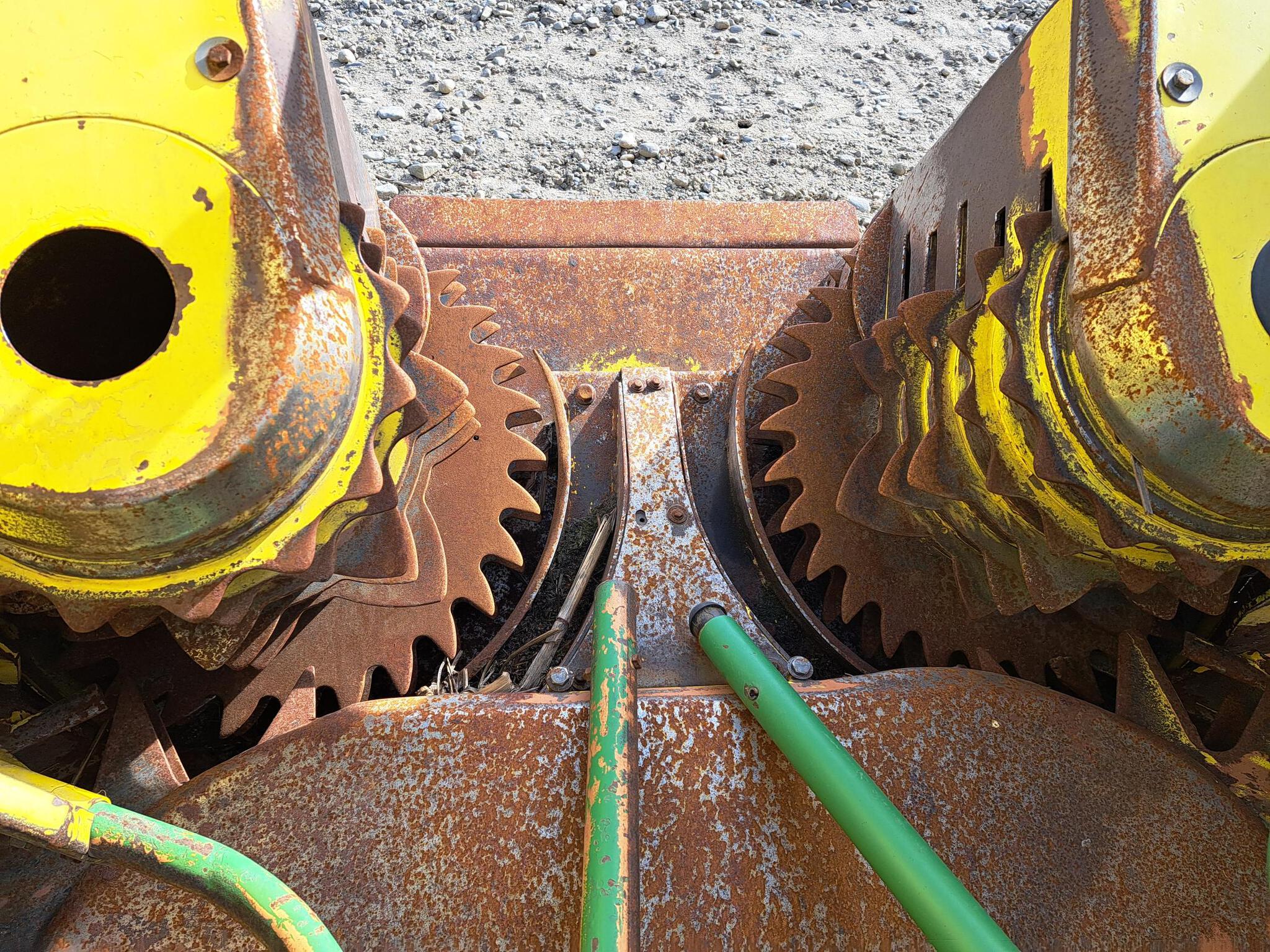 1993 John Deere 6810 Image 15