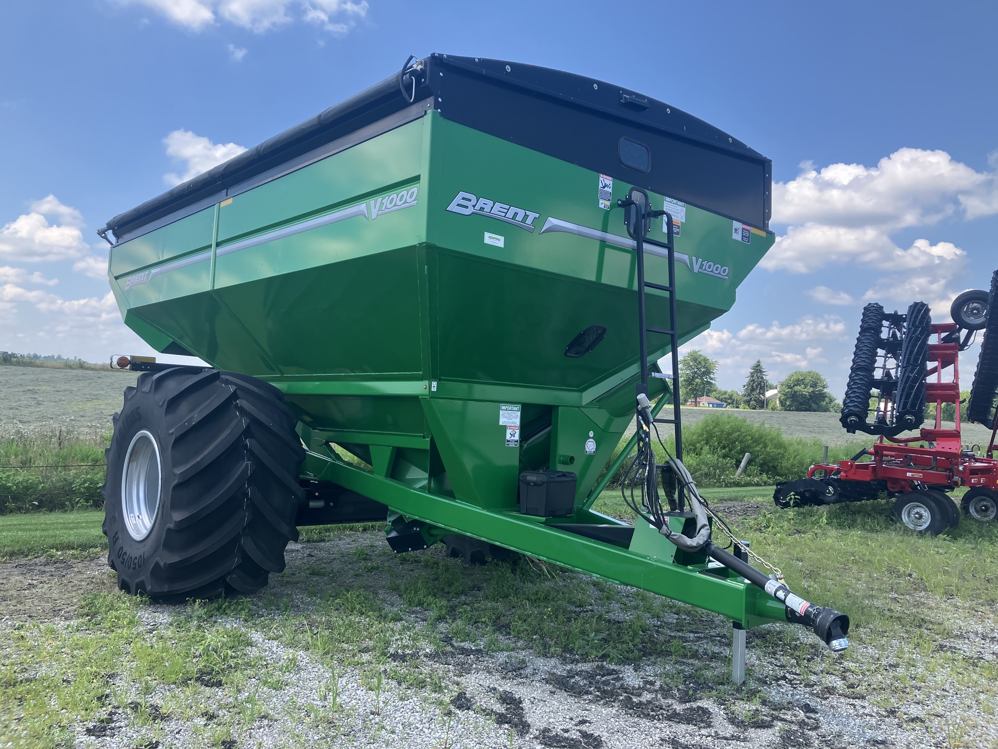 Used 2023 Brent V1000 Grain Carts at Koenig Equipment in Greensburg, IN - PhotoXL1