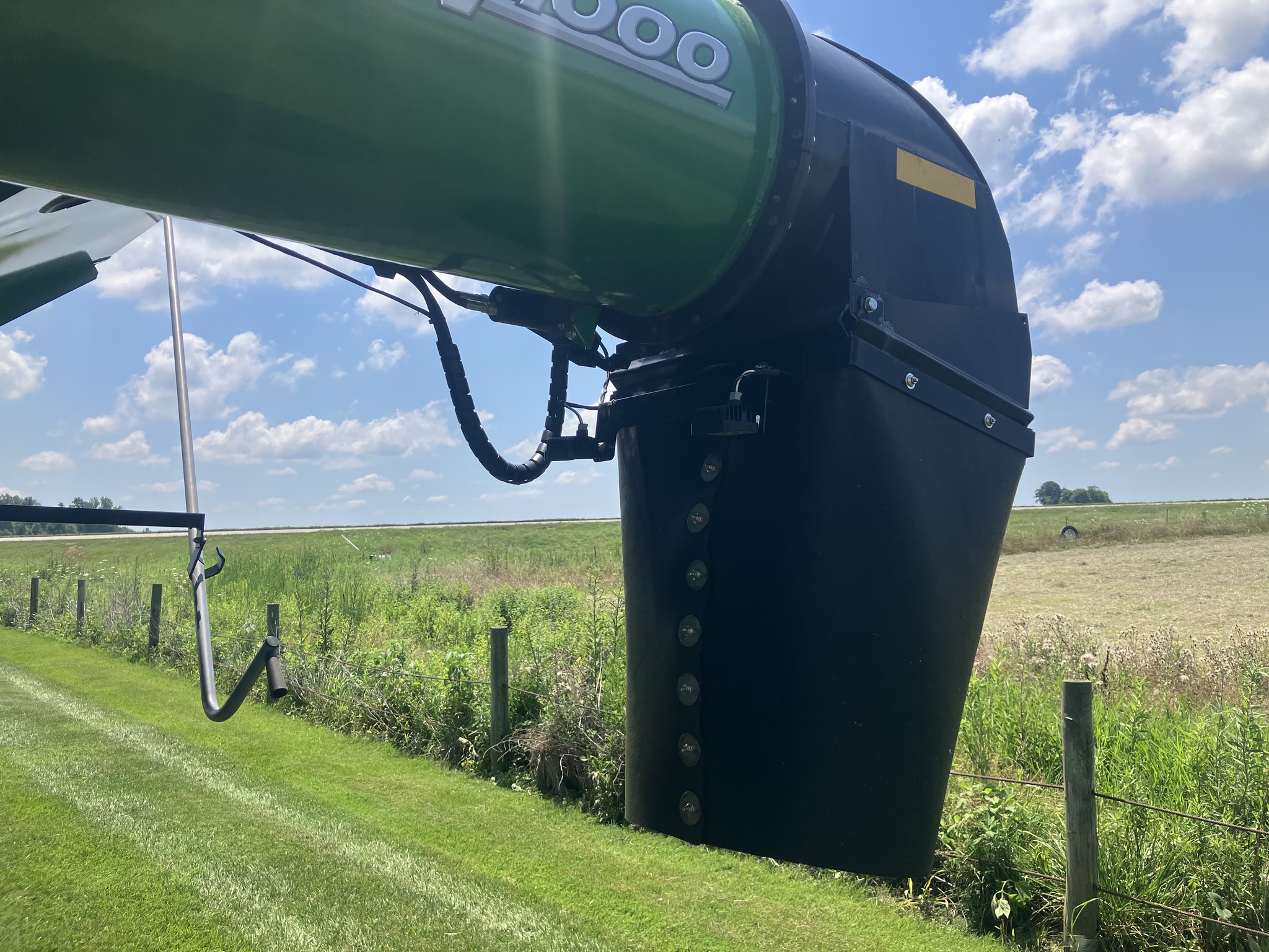 Used 2023 Brent V1000 Grain Carts at Koenig Equipment in Greensburg, IN - PhotoXL15