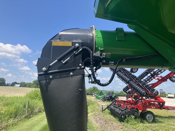 Used 2023 Brent V1000 Grain Carts at Koenig Equipment in Greensburg, IN - Photo17