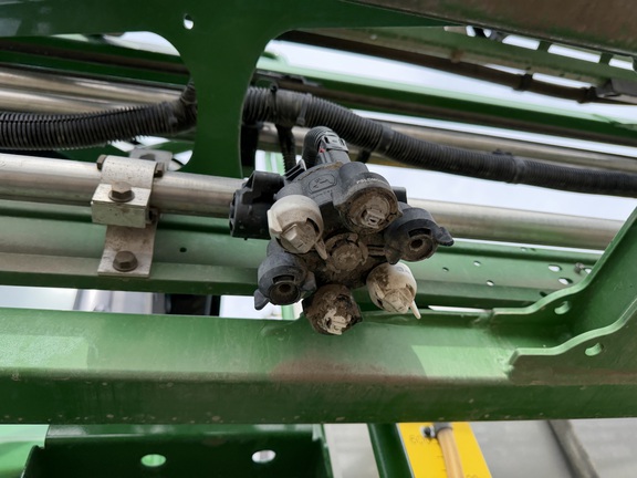 2024 John Deere 616R - Photo31