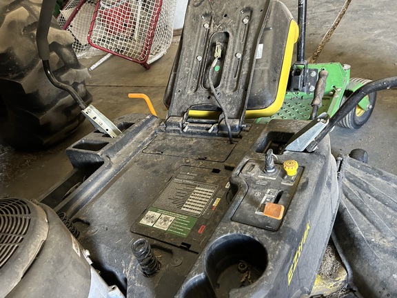2015 John Deere Z235 (9th thumbnail)
