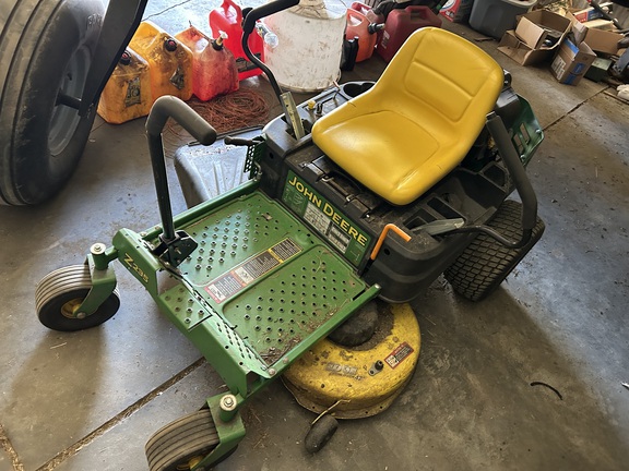 2015 John Deere Z235 Used Equipment