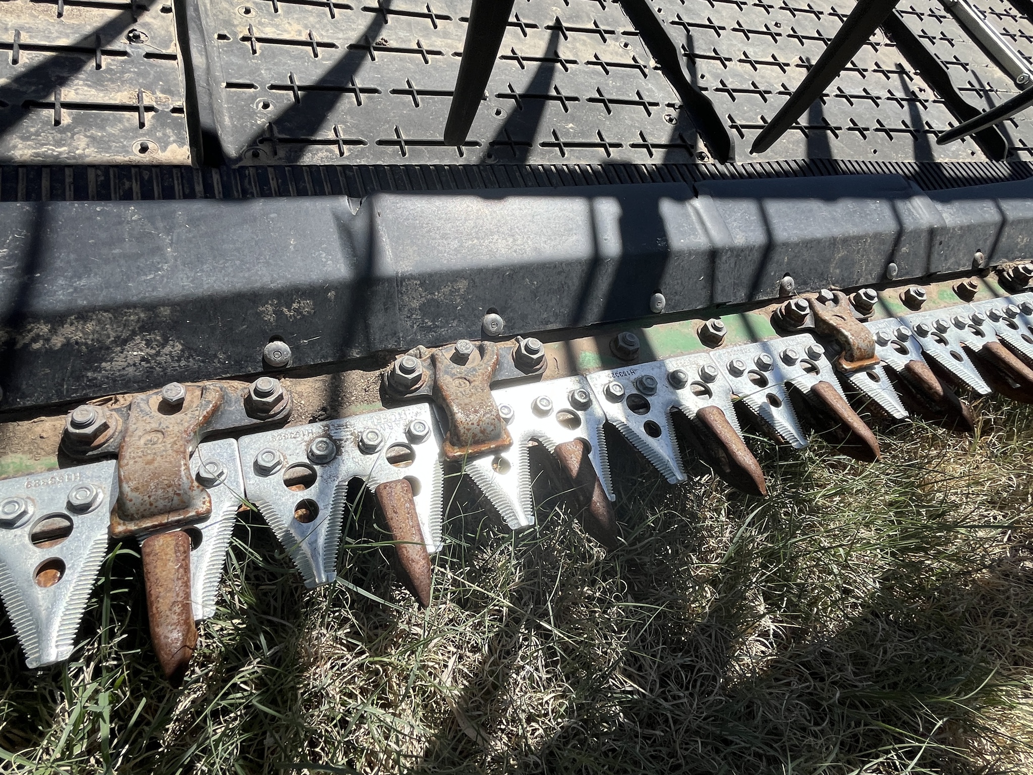 2024 John Deere HD35R Image 9