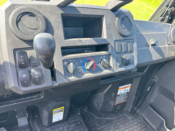 2025 John-Deere XUV 875M HVAC Cab Diesel