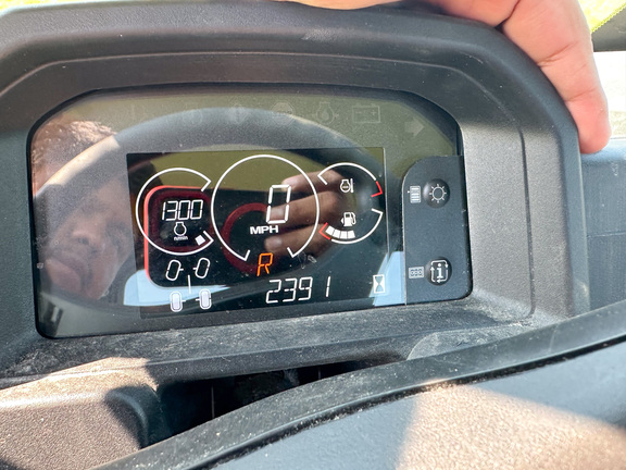 2025 John-Deere XUV 875M HVAC Cab Diesel