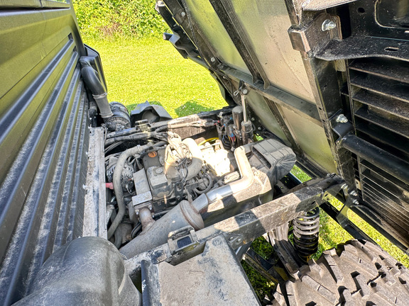 2025 John-Deere XUV 875M HVAC Cab Diesel
