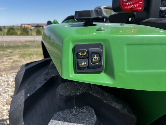 2024 John Deere 4044R (5th thumbnail)