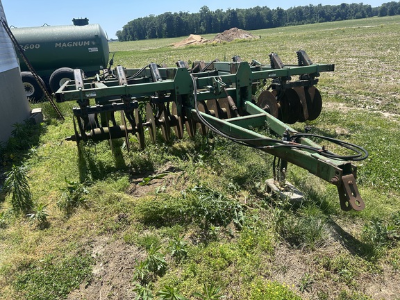 Photo of 1984 John Deere 712