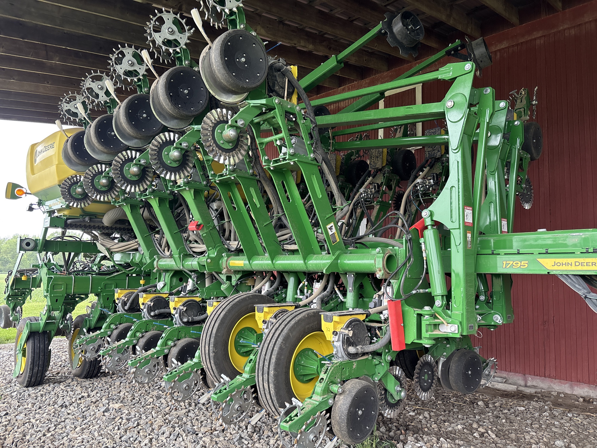 Used 2026 John Deere 1795 Planters: Drawn at Koenig Equipment in Urbana, OH - PhotoXL2