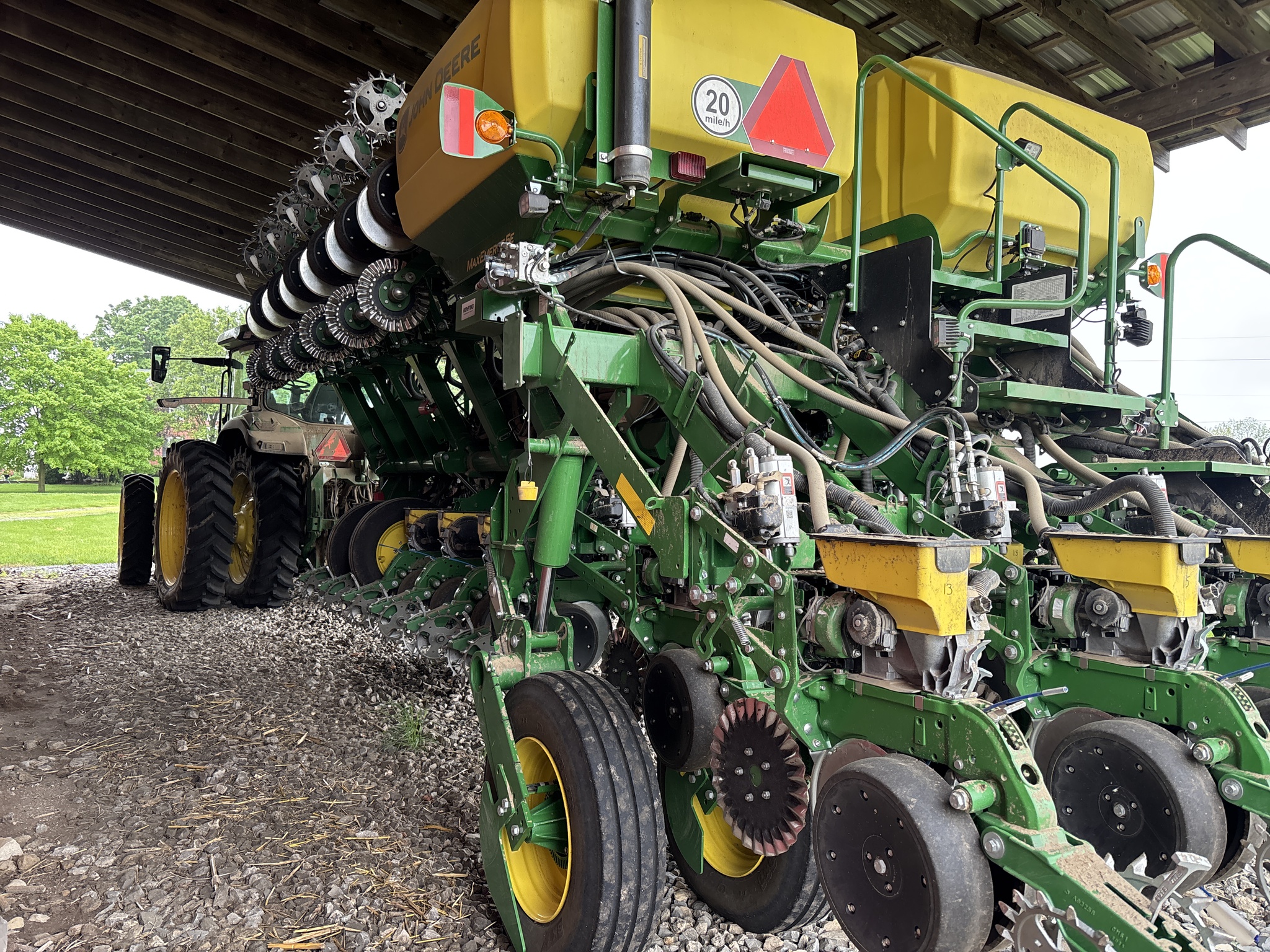Used 2026 John Deere 1795 Planters: Drawn at Koenig Equipment in Urbana, OH - PhotoXL6