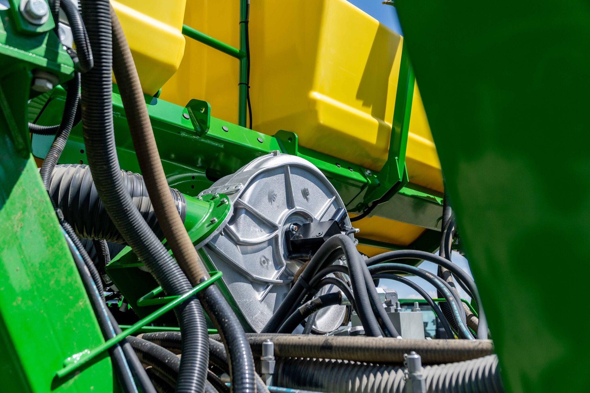 Used 2026 John Deere 1795 Planters: Drawn at Koenig Equipment in Anna, OH - PhotoXL17