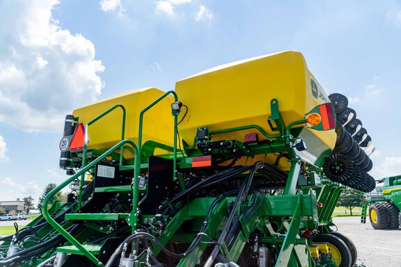 Used 2026 John Deere 1795 Planters: Drawn at Koenig Equipment in Anna, OH - Photo4