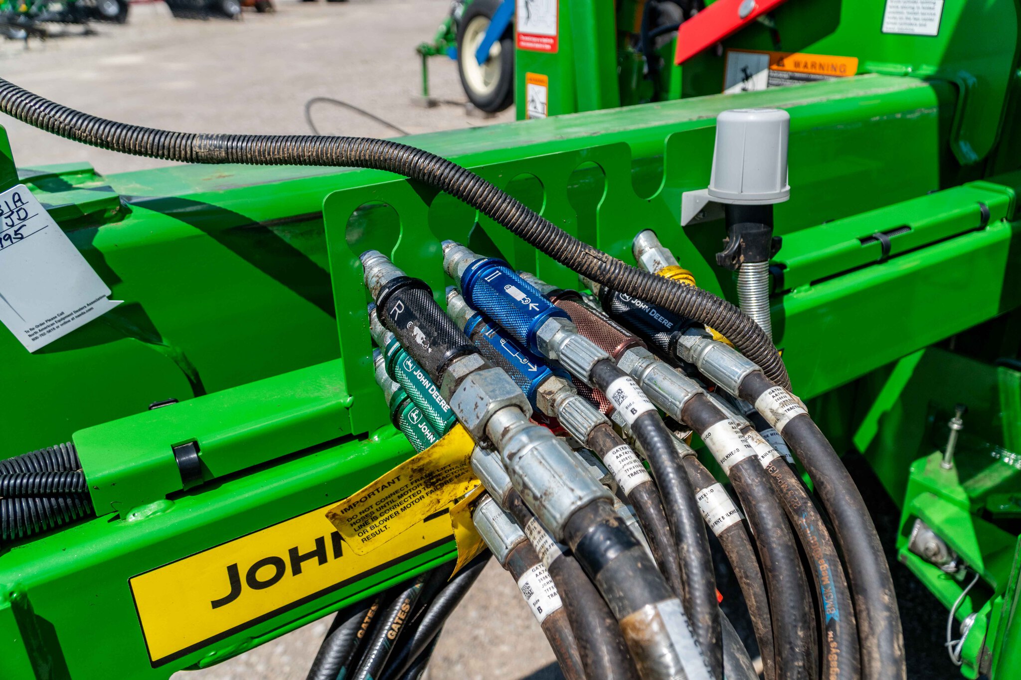 Used 2026 John Deere 1795 Planters: Drawn at Koenig Equipment in Anna, OH - PhotoXL8