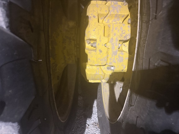 Photo of 2024 John Deere 8R 310