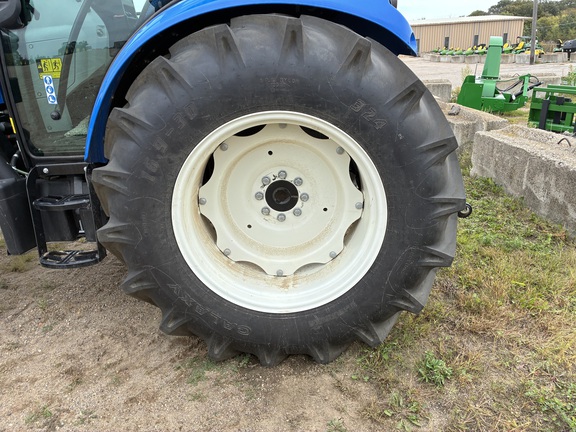 2024 New Holland Workmaster 65 - Photo18