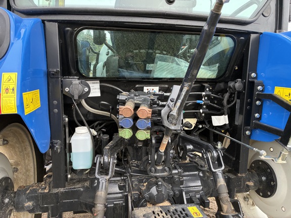 2024 New Holland Workmaster 65 - Photo22