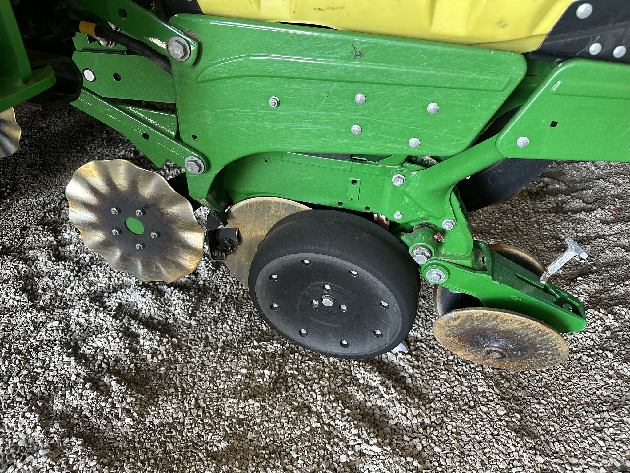 2015 John Deere 1775NT Image 2