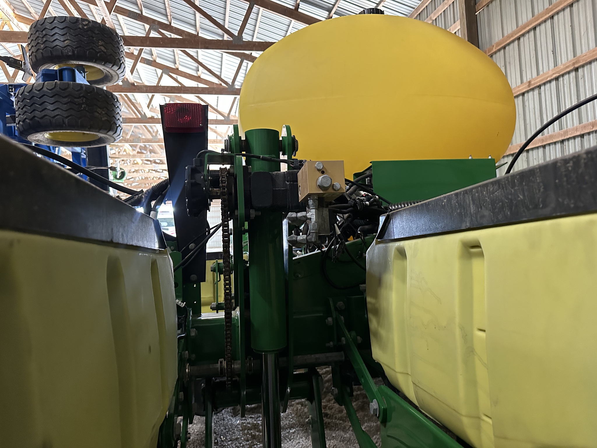 2015 John Deere 1775NT Image 6