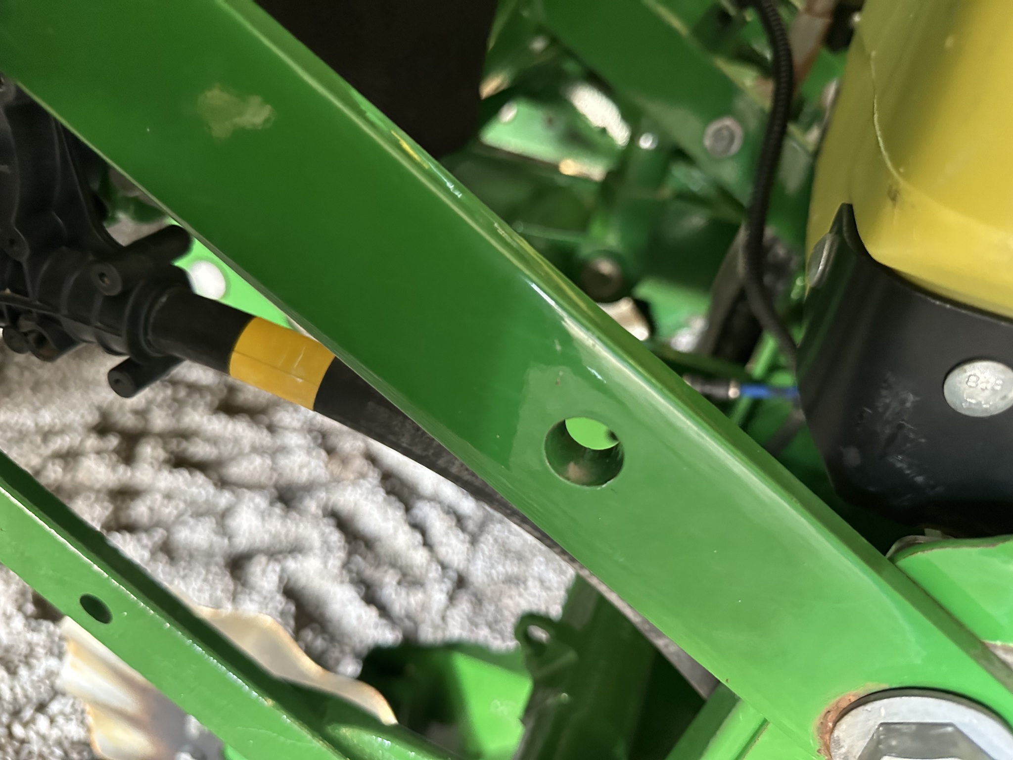 2015 John Deere 1775NT Image 16