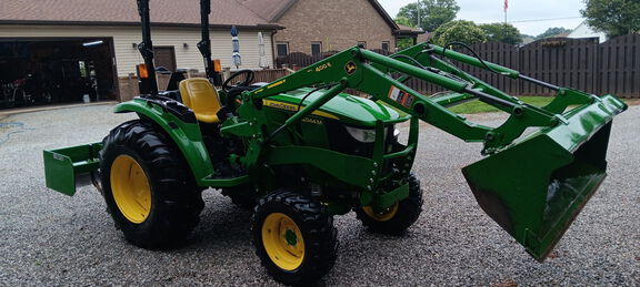 2020 John Deere 4044M