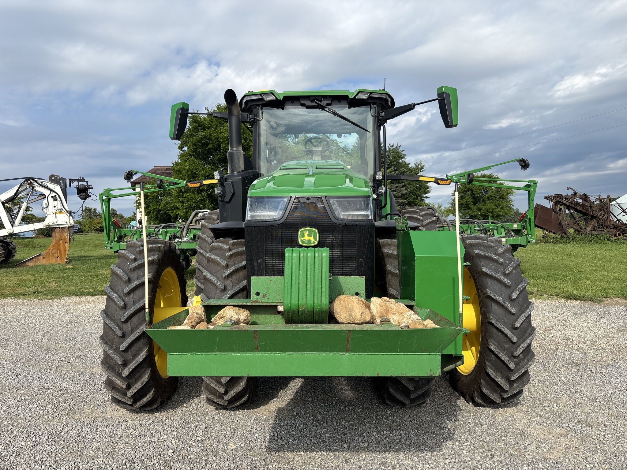 Used 2026 John Deere 8R 310 Row Crop Tractors at Koenig Equipment in Urbana, OH - PhotoXL5