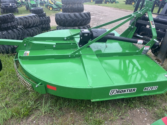 Photo of 2025 John Deere RC2072