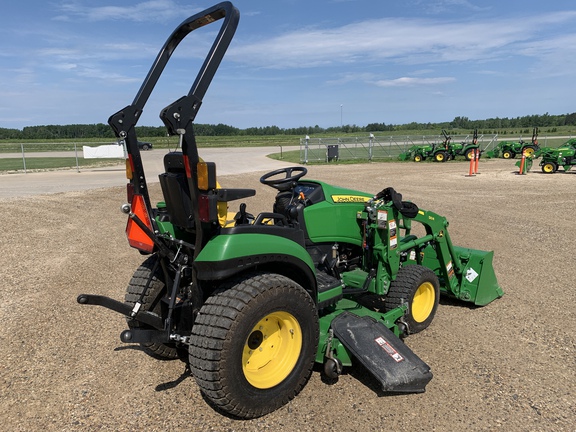 Photo of 2023 John Deere 2025R