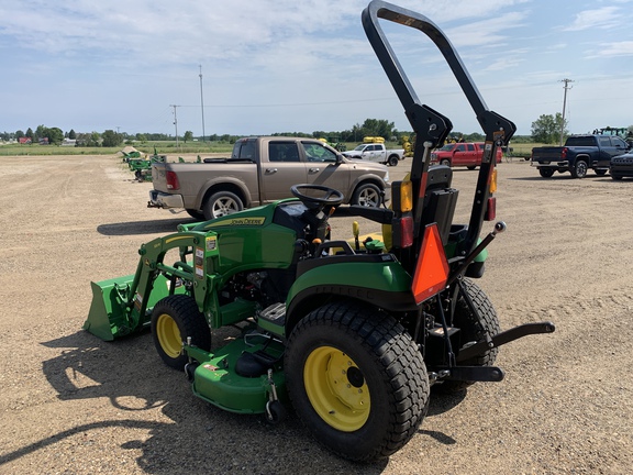 Photo of 2023 John Deere 2025R