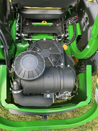 Photo of 2025 John Deere Z950M