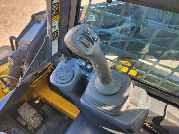 2024 John Deere 317G