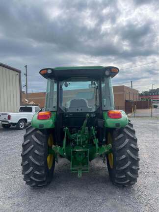 2015 John Deere 5065E-6