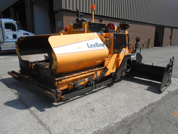 Photo of 2010 Leeboy 8515B