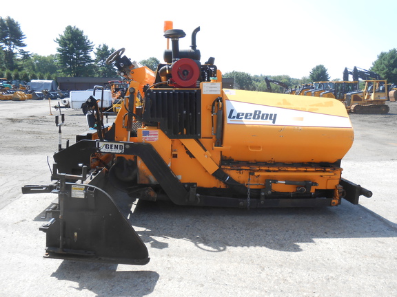 2010 Leeboy 8515B