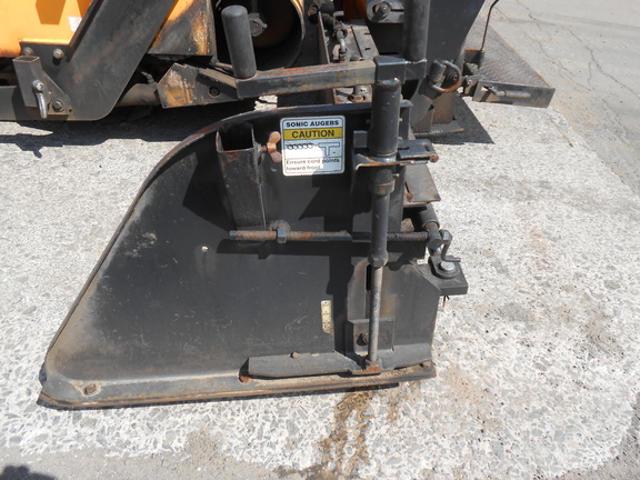 2010 Leeboy 8515B