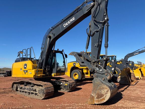 Photo of 2023 John Deere 160P