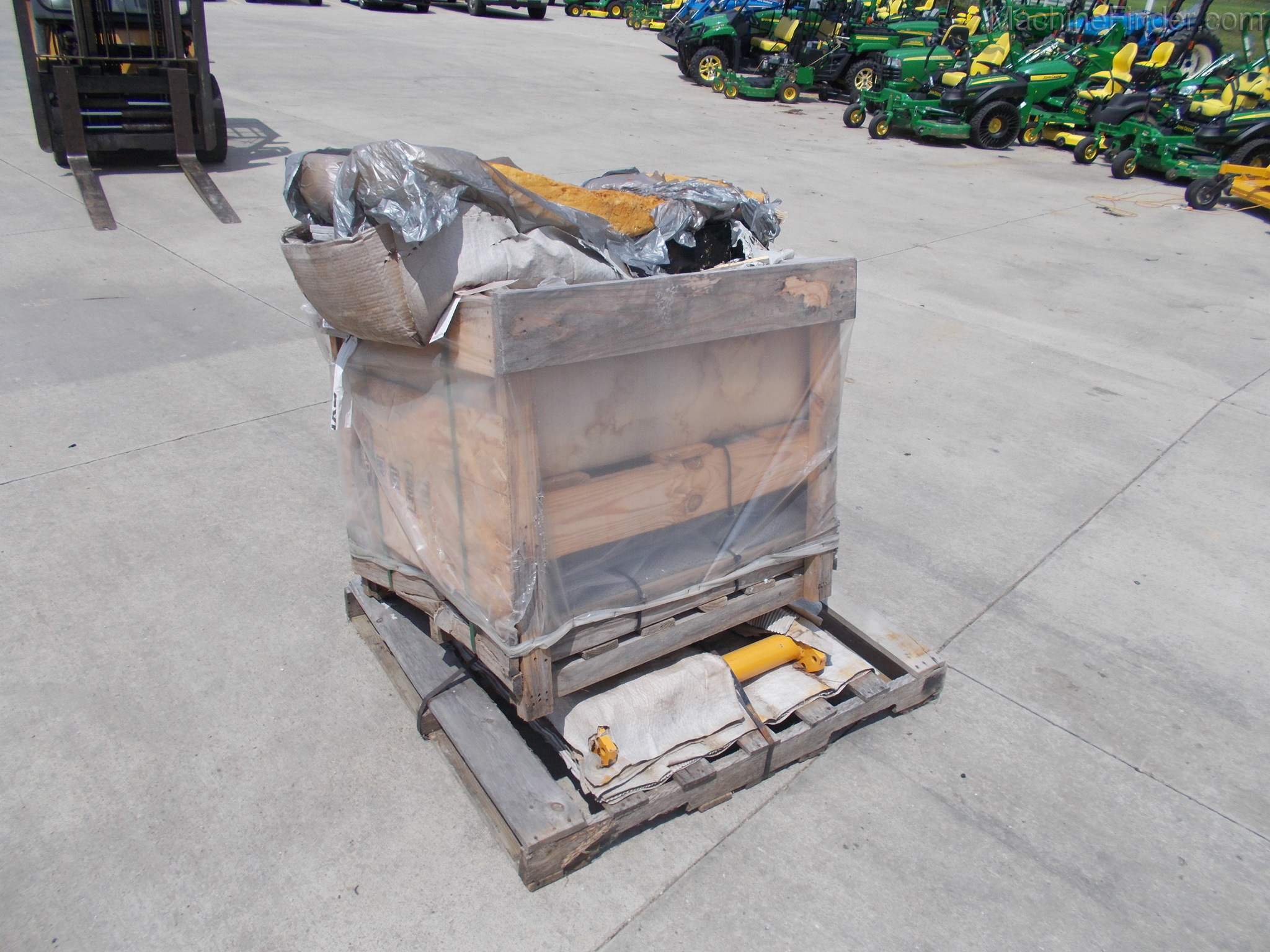 2017 Hustler BAGGER Image 5