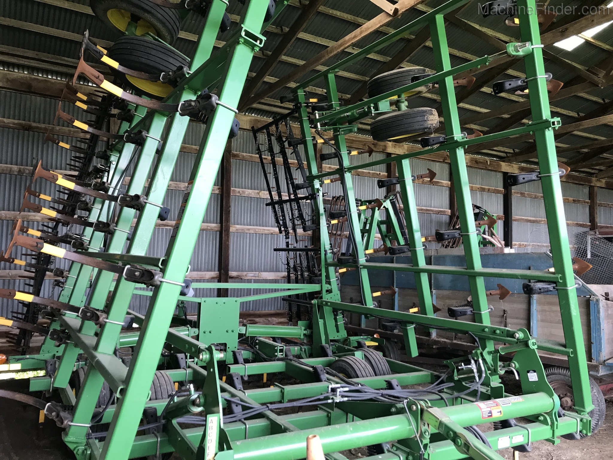 2009 John Deere 2210 Image 4