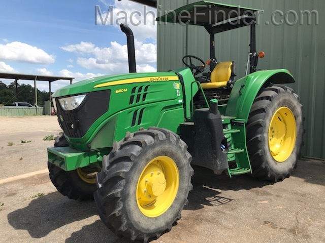 2017 John Deere 6110M Image 1