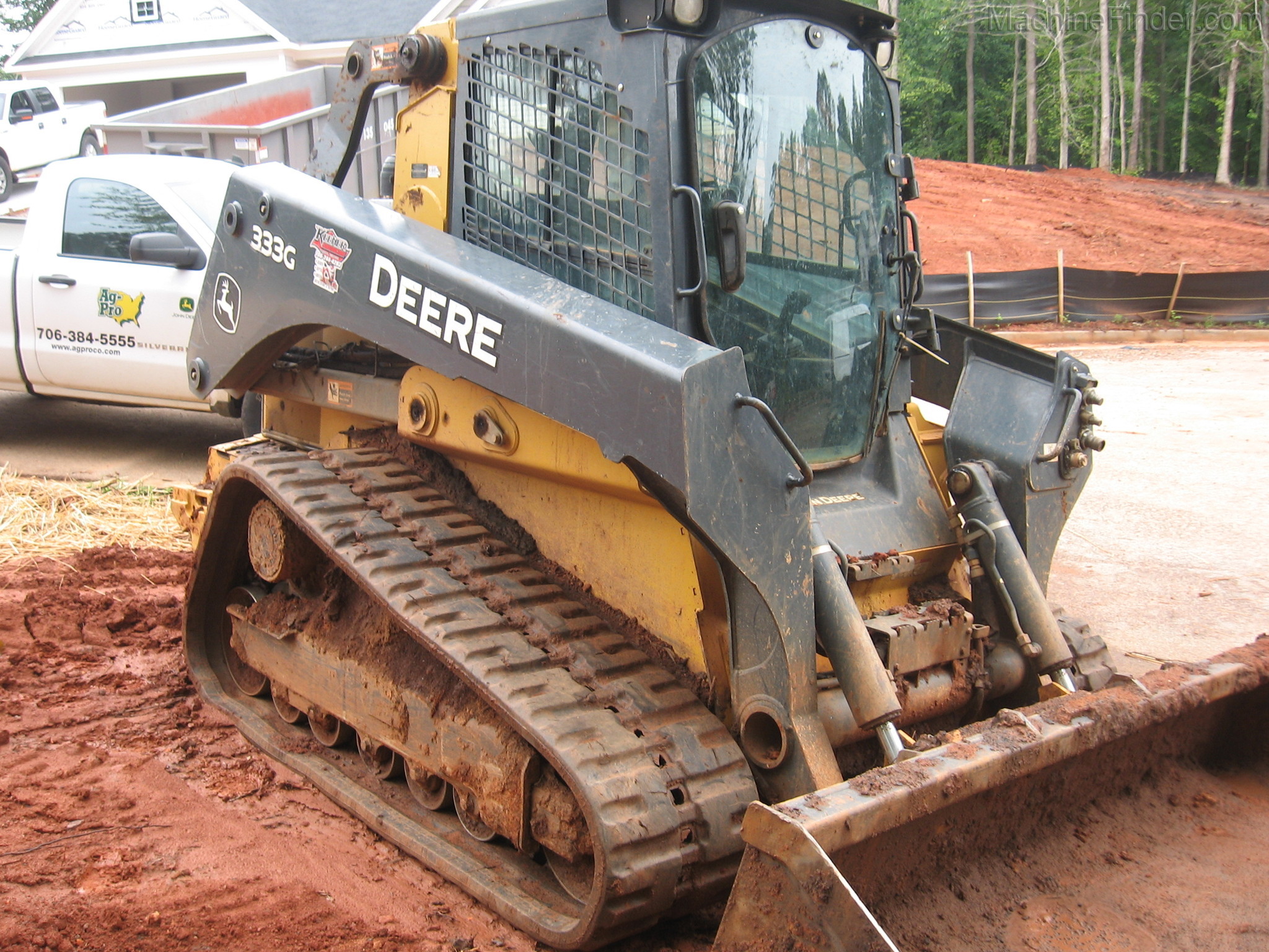 2017 John Deere 333G Image 1