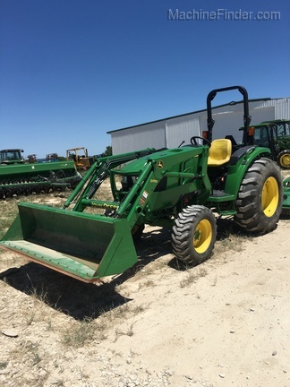 2015 John Deere 4044M Image 2