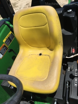 2015 John Deere 4044M Image 7