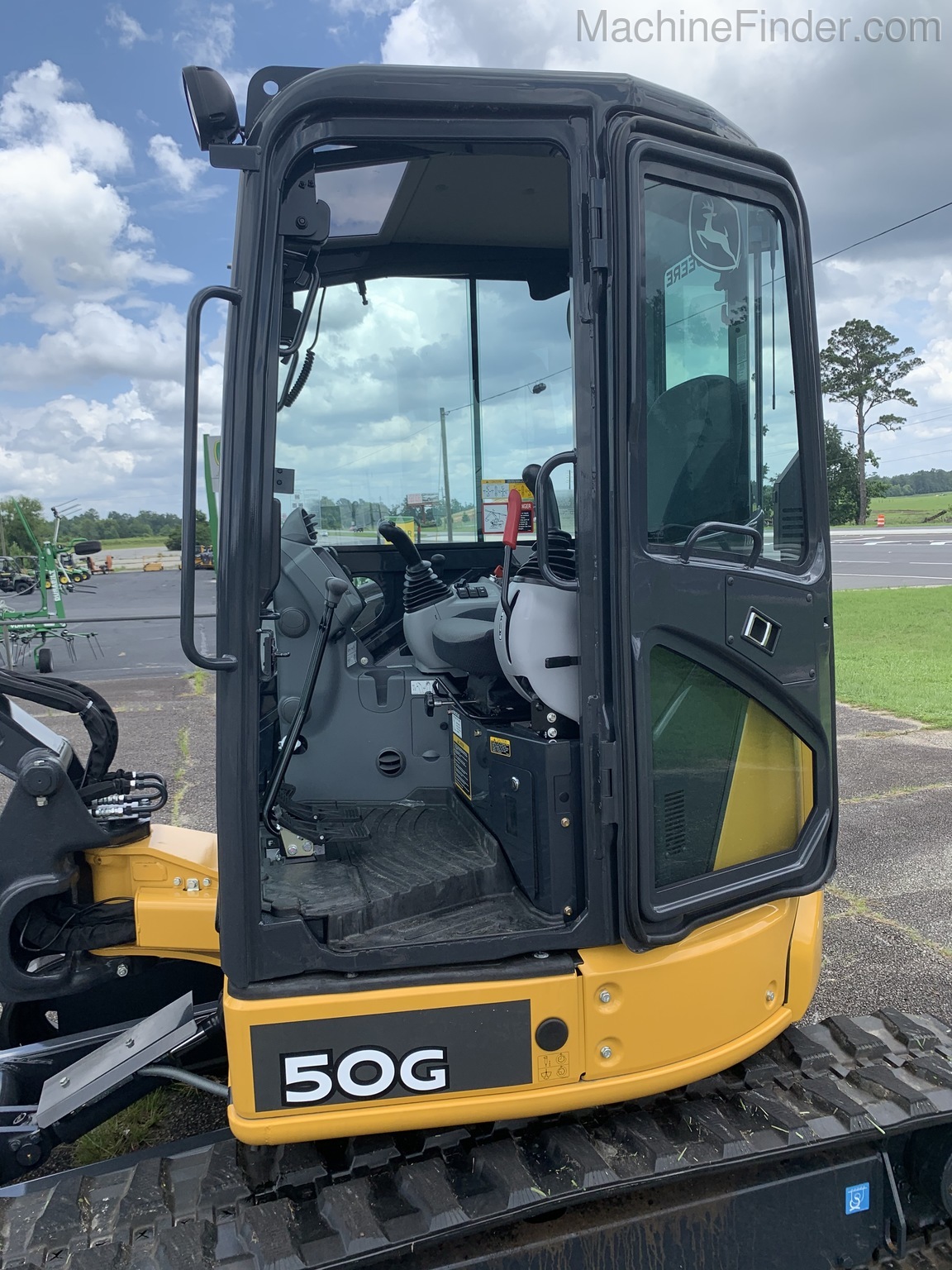 2020 John Deere 50G Image 8