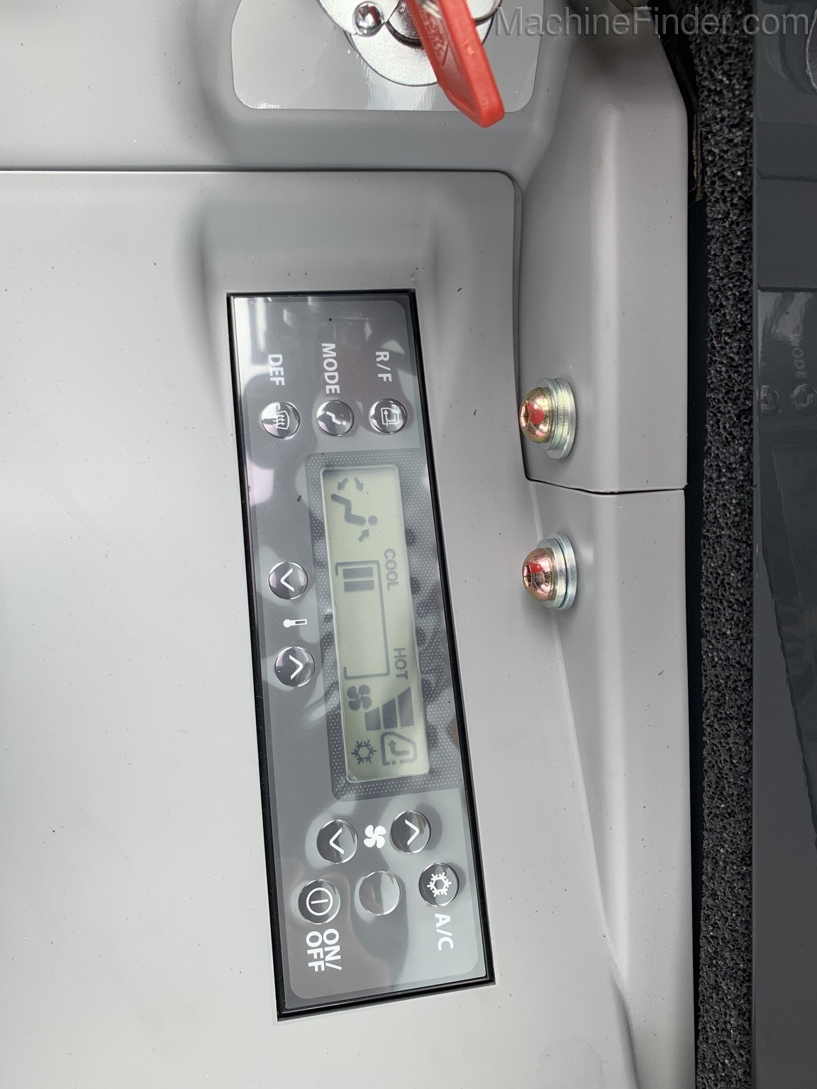 2020 John Deere 50G Image 11