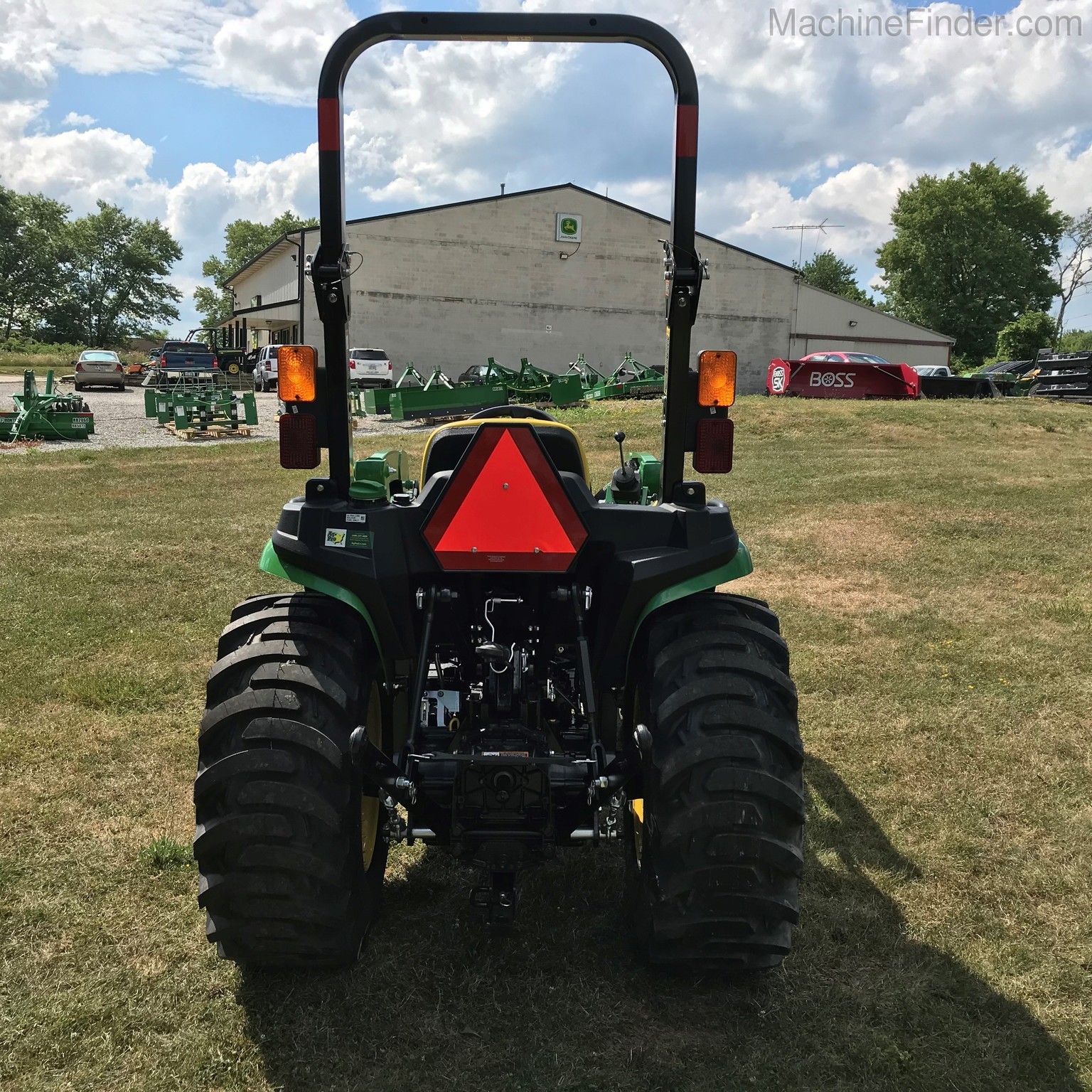2020 John Deere 3025E Image 8